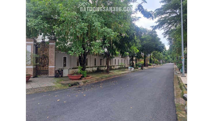 BÁN BIỆT THỰ NGAY GLOBAL CITY - TRUNG TÂM Q.9 - GIÁ 19.5 tỷ